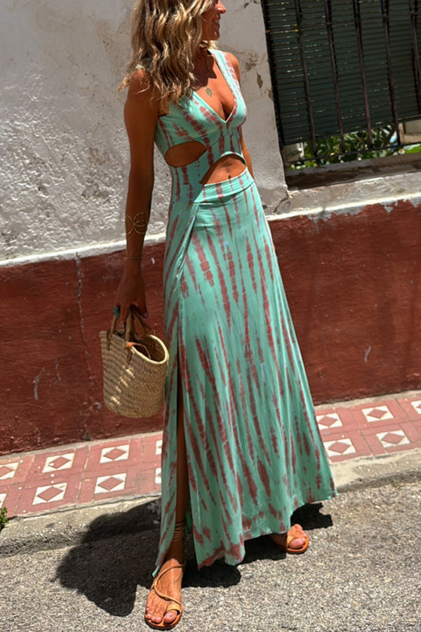 Pia | Kleid mit tiefem Ausschnitt und Cut-Outs