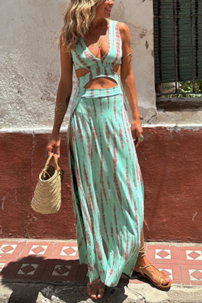 Pia | Kleid mit tiefem Ausschnitt und Cut-Outs
