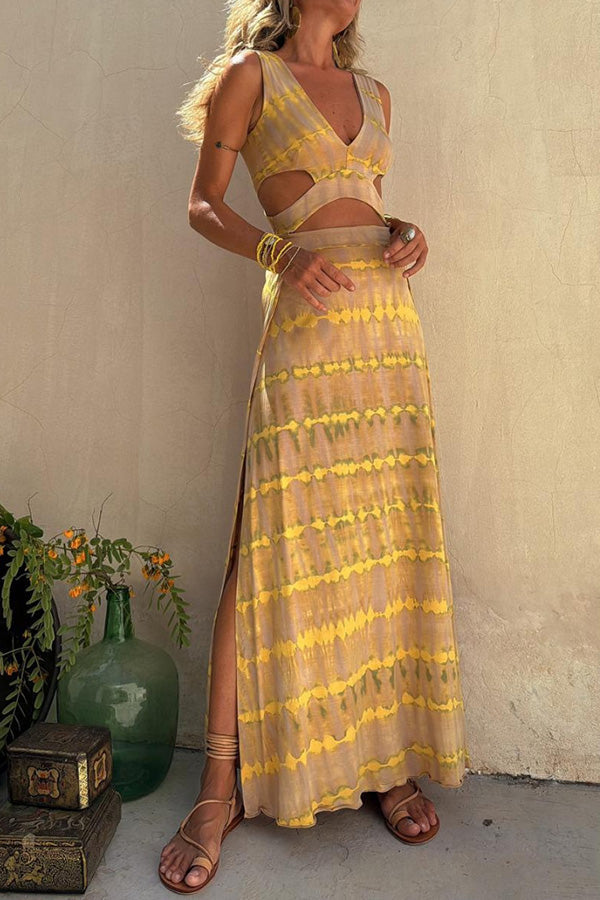 Pia | Kleid mit tiefem Ausschnitt und Cut-Outs